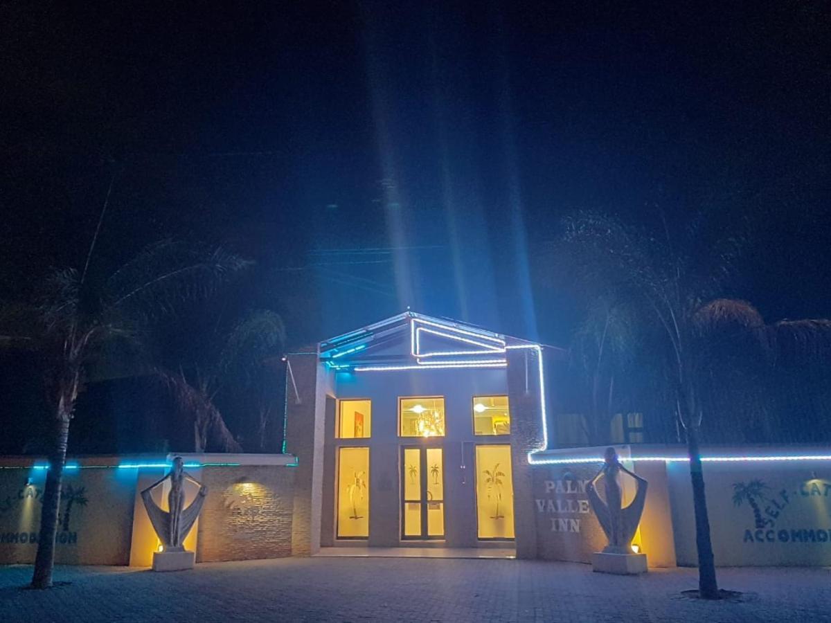 Palm Valley Inn And Day Spa Хартбиспурт Экстерьер фото