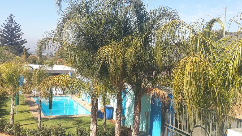 Palm Valley Inn And Day Spa Хартбиспурт Экстерьер фото